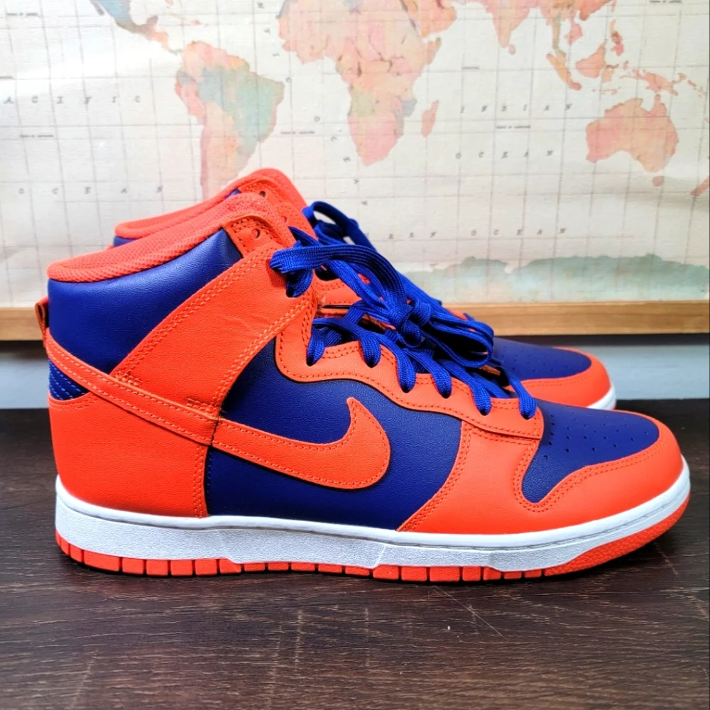 BRAND NEW Nike Dunk High Knicks Men's 10.5 - Picture 2 of 7